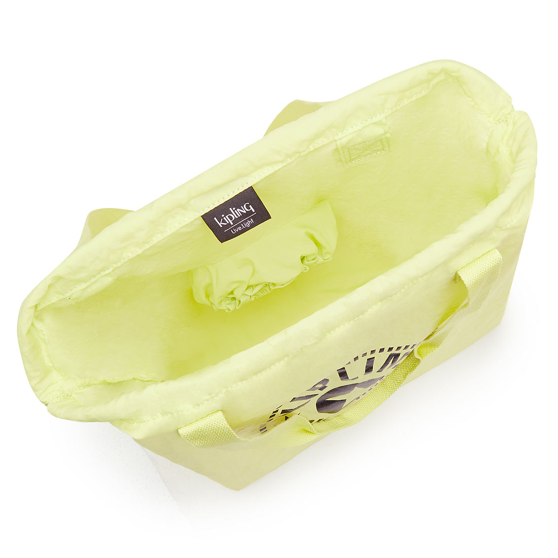 ライムグリーン