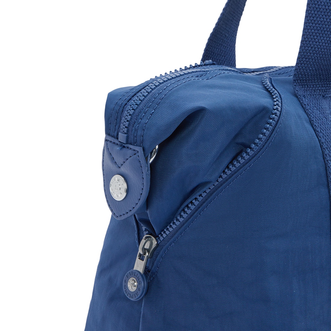 カジュアルブルー