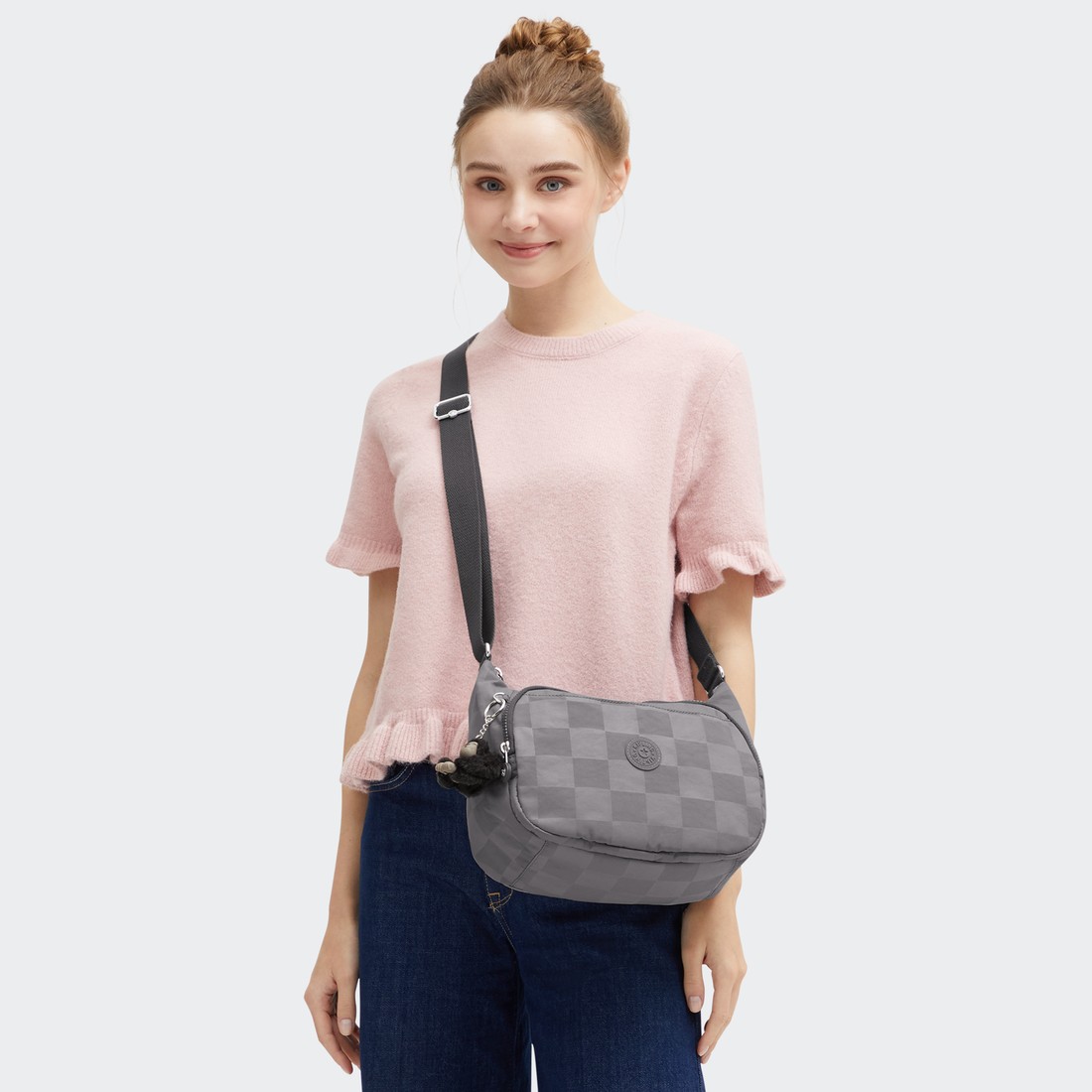 インバイティンググレーエンボス