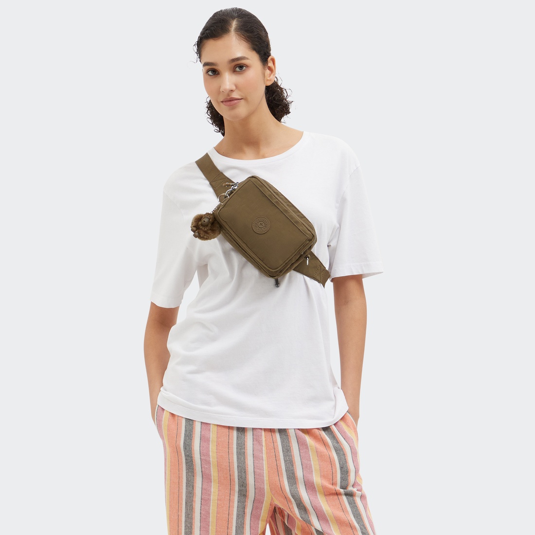 スムースカーキ