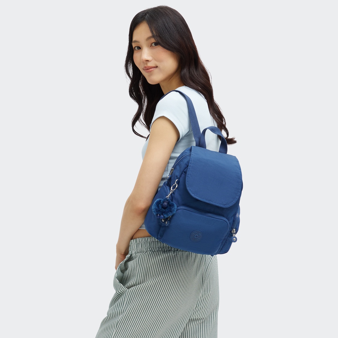 カジュアルブルー